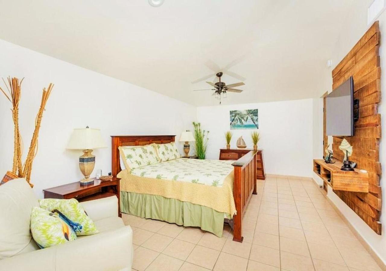 Right On The Beach! Rocky Point Condo Rental - 2 Bedroom Penthouse Beachfront Bagian luar foto
