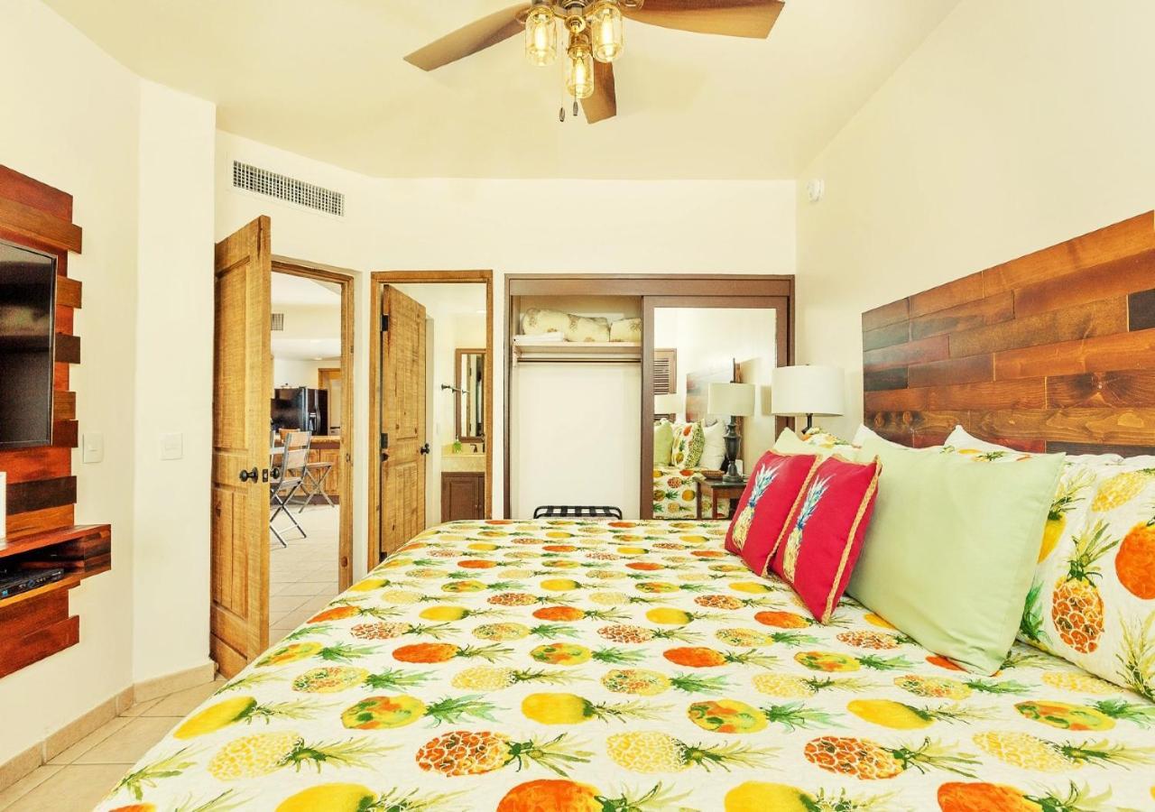 Right On The Beach! Rocky Point Condo Rental - 2 Bedroom Penthouse Beachfront Bagian luar foto