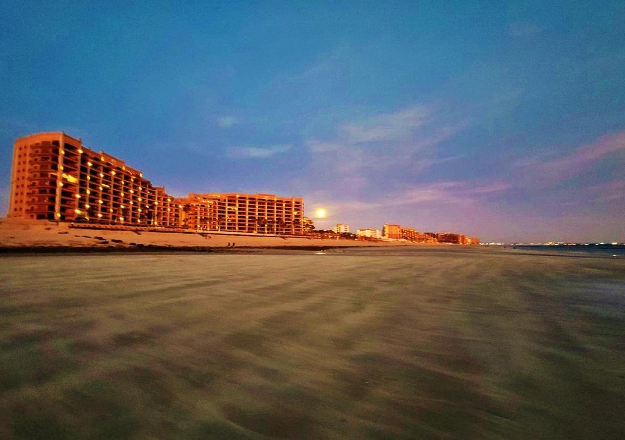Right On The Beach! Rocky Point Condo Rental - 2 Bedroom Penthouse Beachfront Bagian luar foto